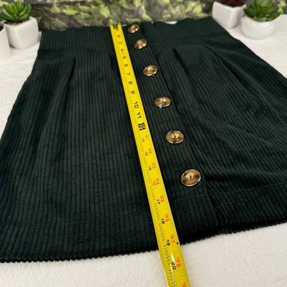 {ASOS} NWT! Dark Hunter Green Corduroy Tortoise Shell Button-Front Skirt - Picture 12 of 16